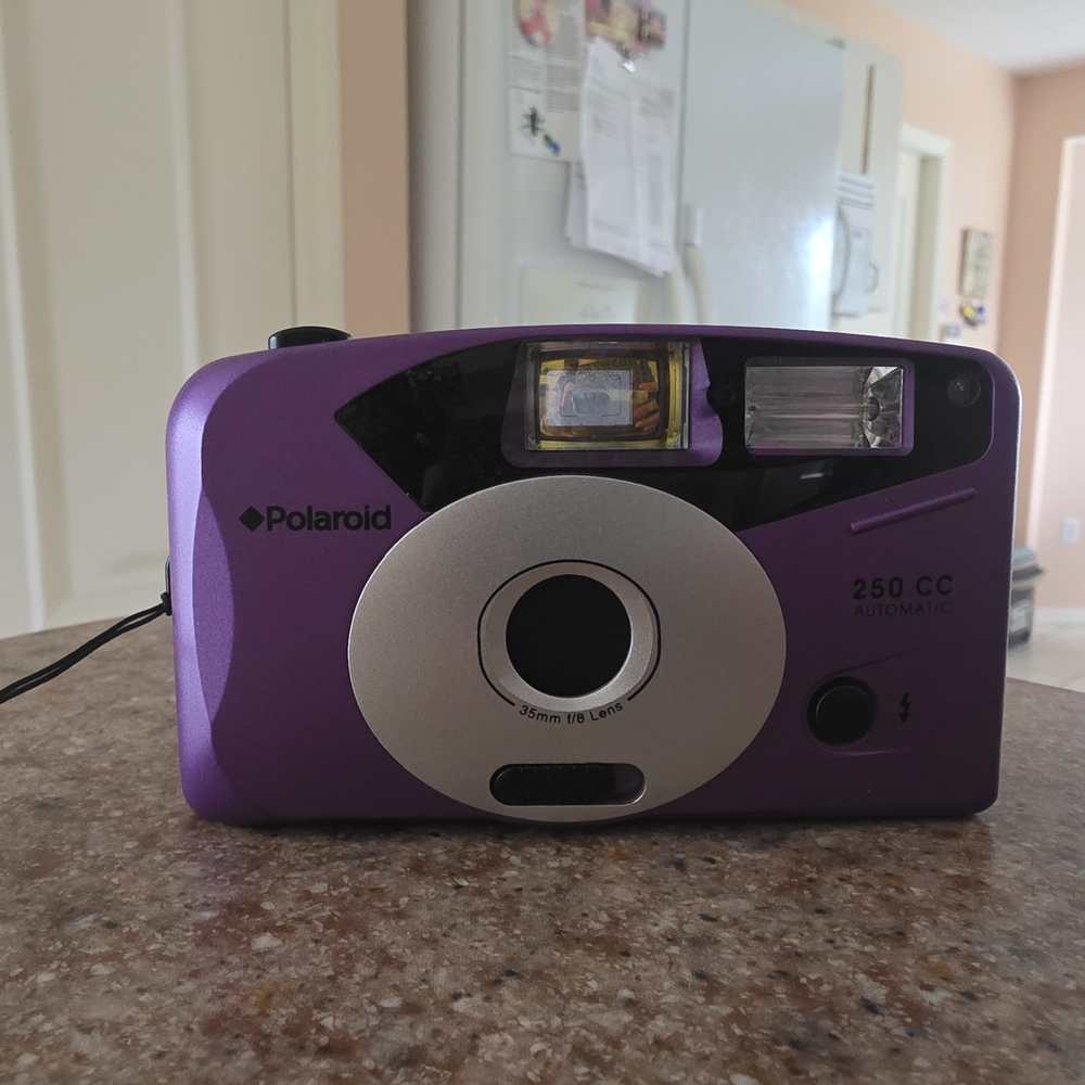 Polaroid 250 CC Automatic Camera - Purple